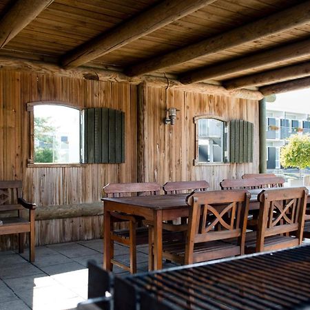 4 Person Holiday Home On A Holiday Park In Glesborg Exterior foto