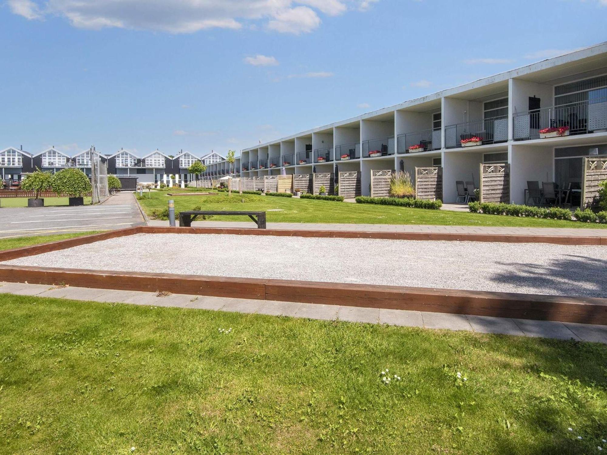 4 Person Holiday Home On A Holiday Park In Glesborg Exterior foto